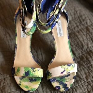 Steve Madden Kaylaa Floral Heels